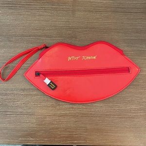 Betsy Johnson Lips Writstlet Clutch